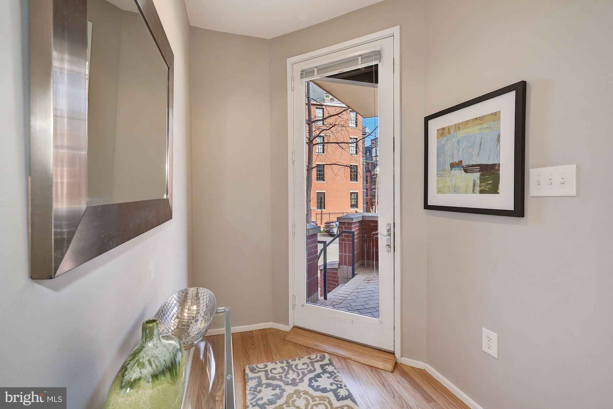 1662 N QUINN STREET N