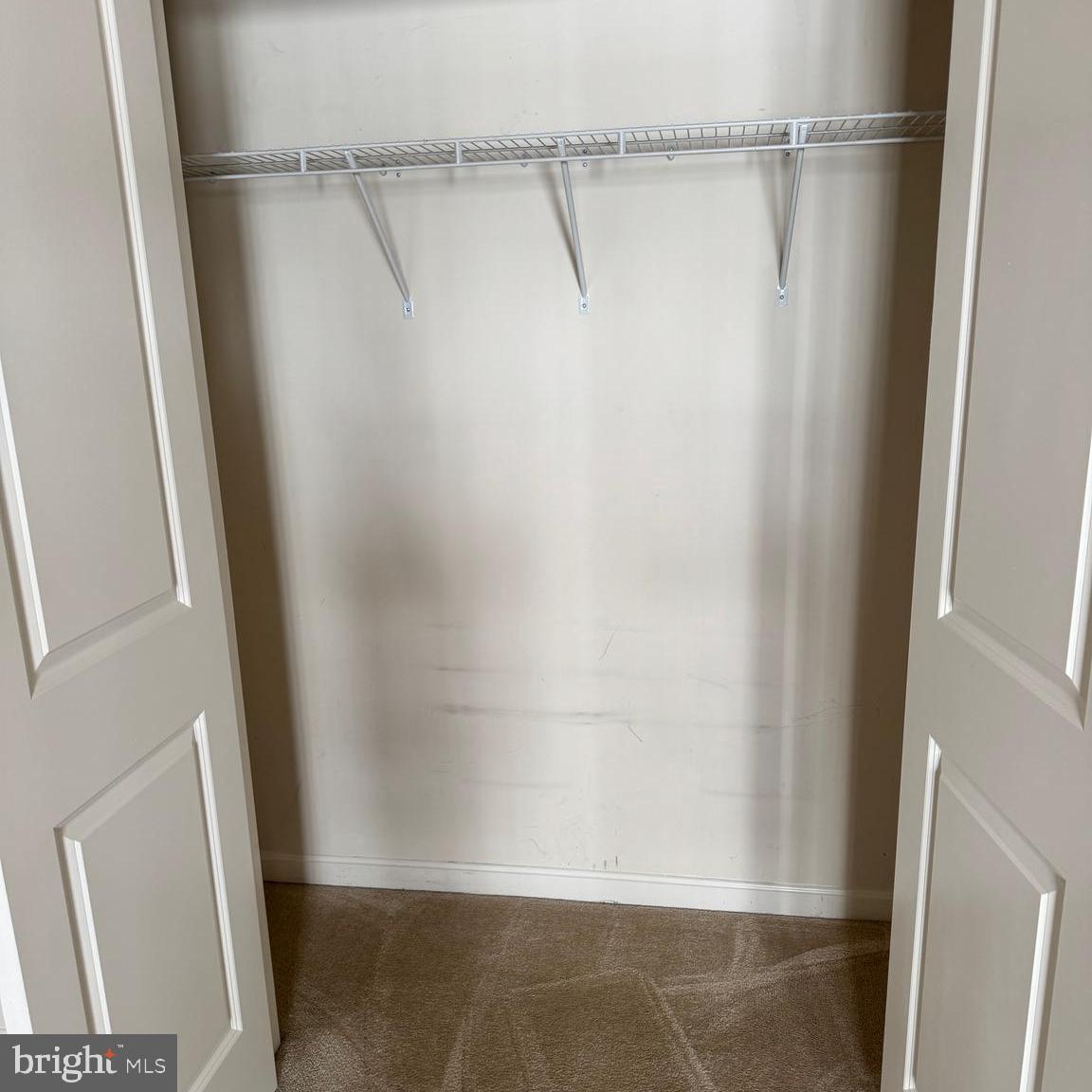 MADISON CRESCENT CONDOMINIUM - Residential Lease