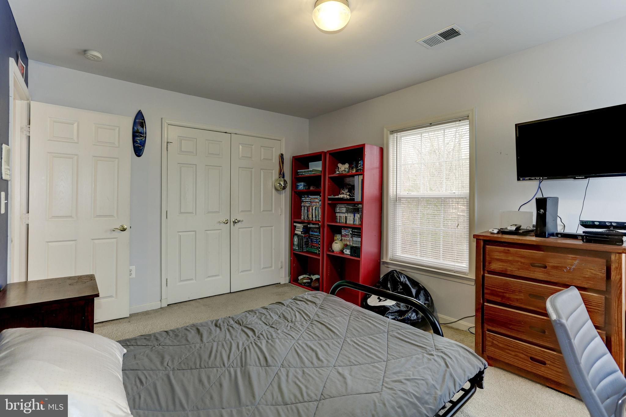 THE RIDGES II-PLAT EIGHT - Residential Lease