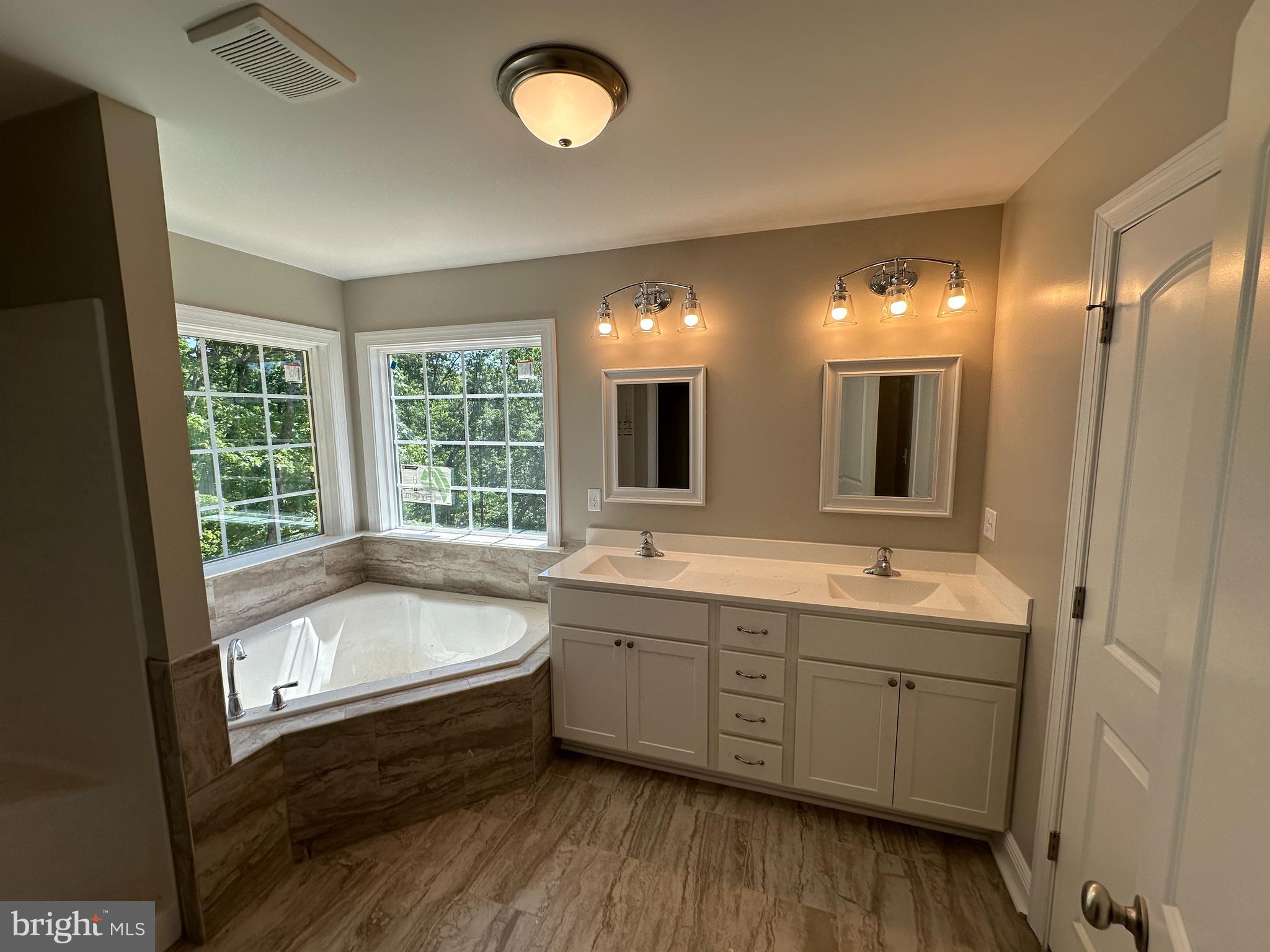 SHAWNEELAND - Residential