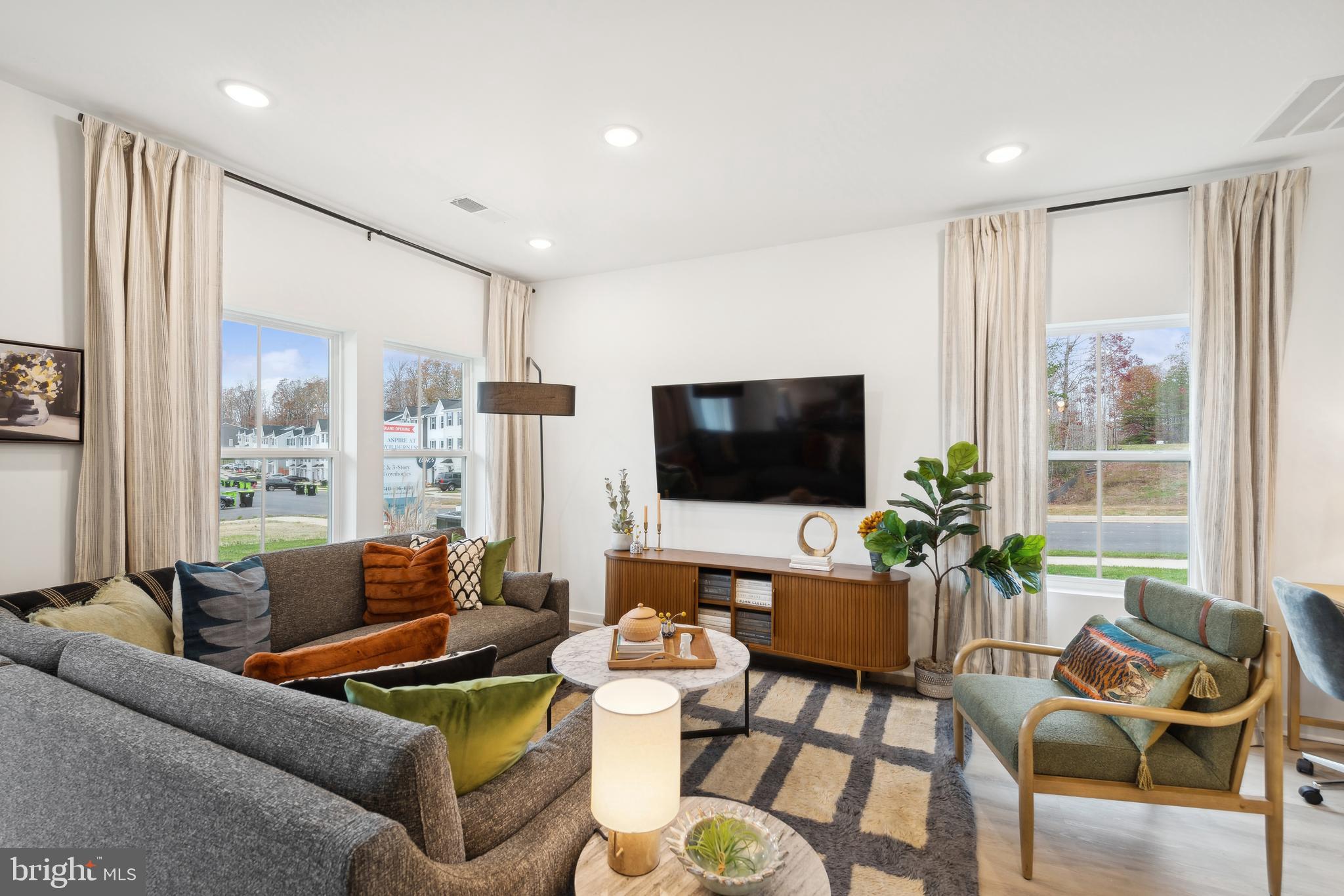 WILDERNESS SHORES - Residential