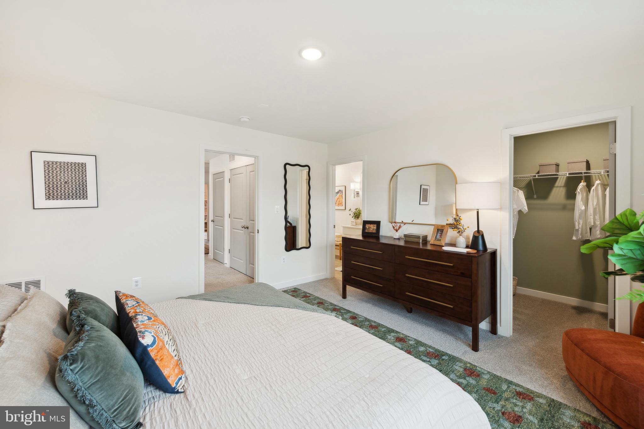 WILDERNESS SHORES - Residential