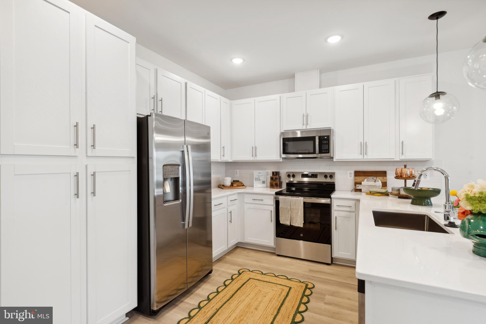 WILDERNESS SHORES - Residential