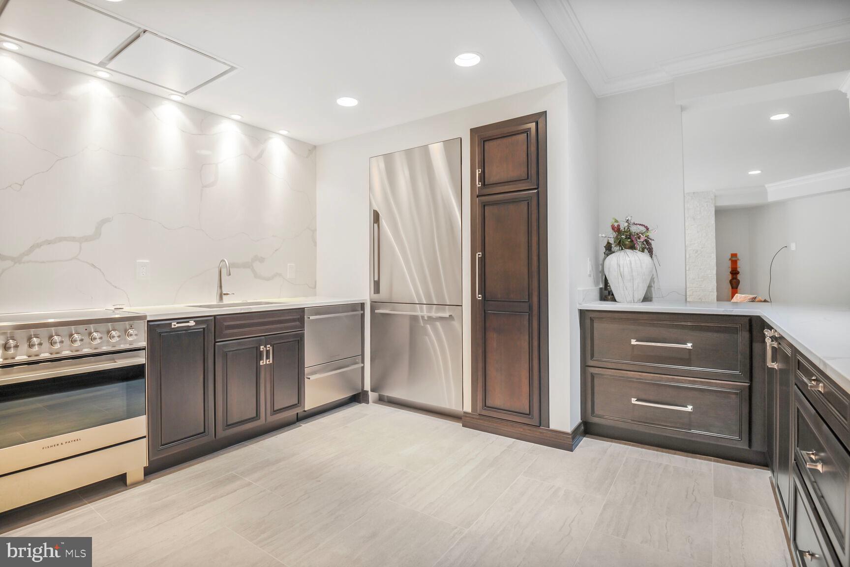 THE RESERVE - Residential