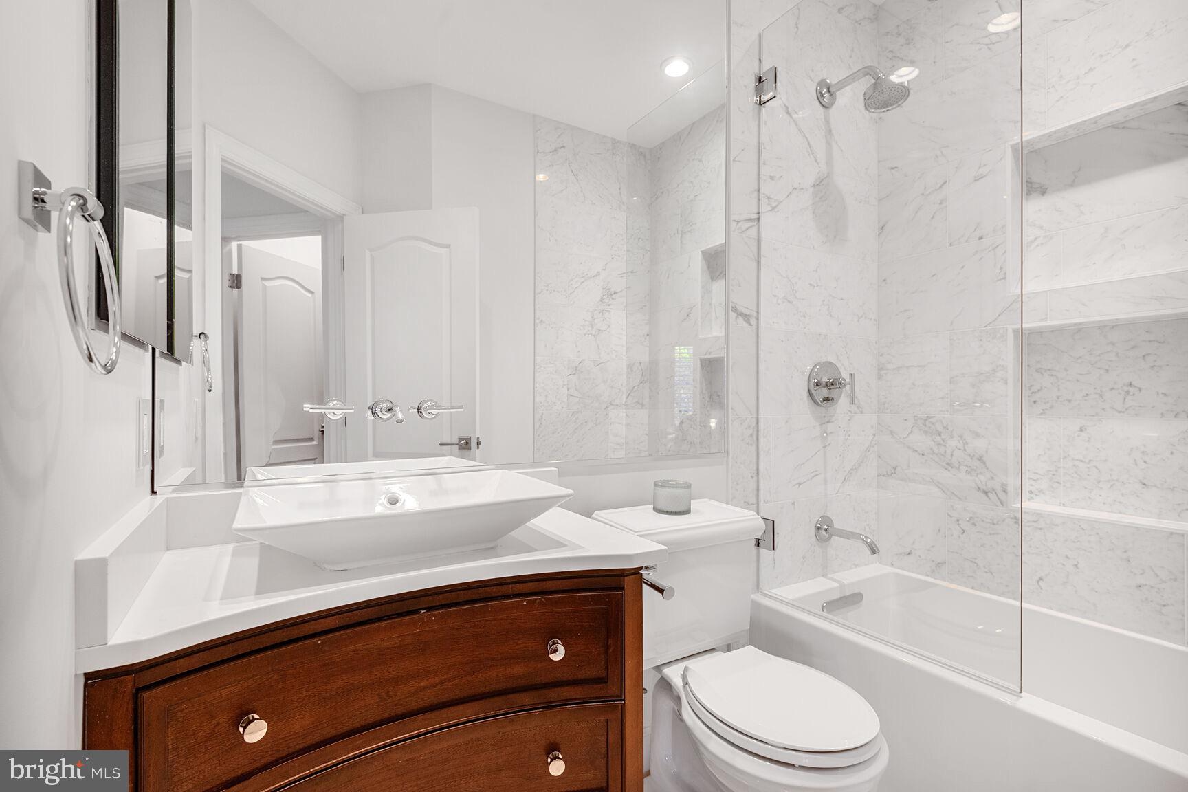 THE RESERVE - Residential