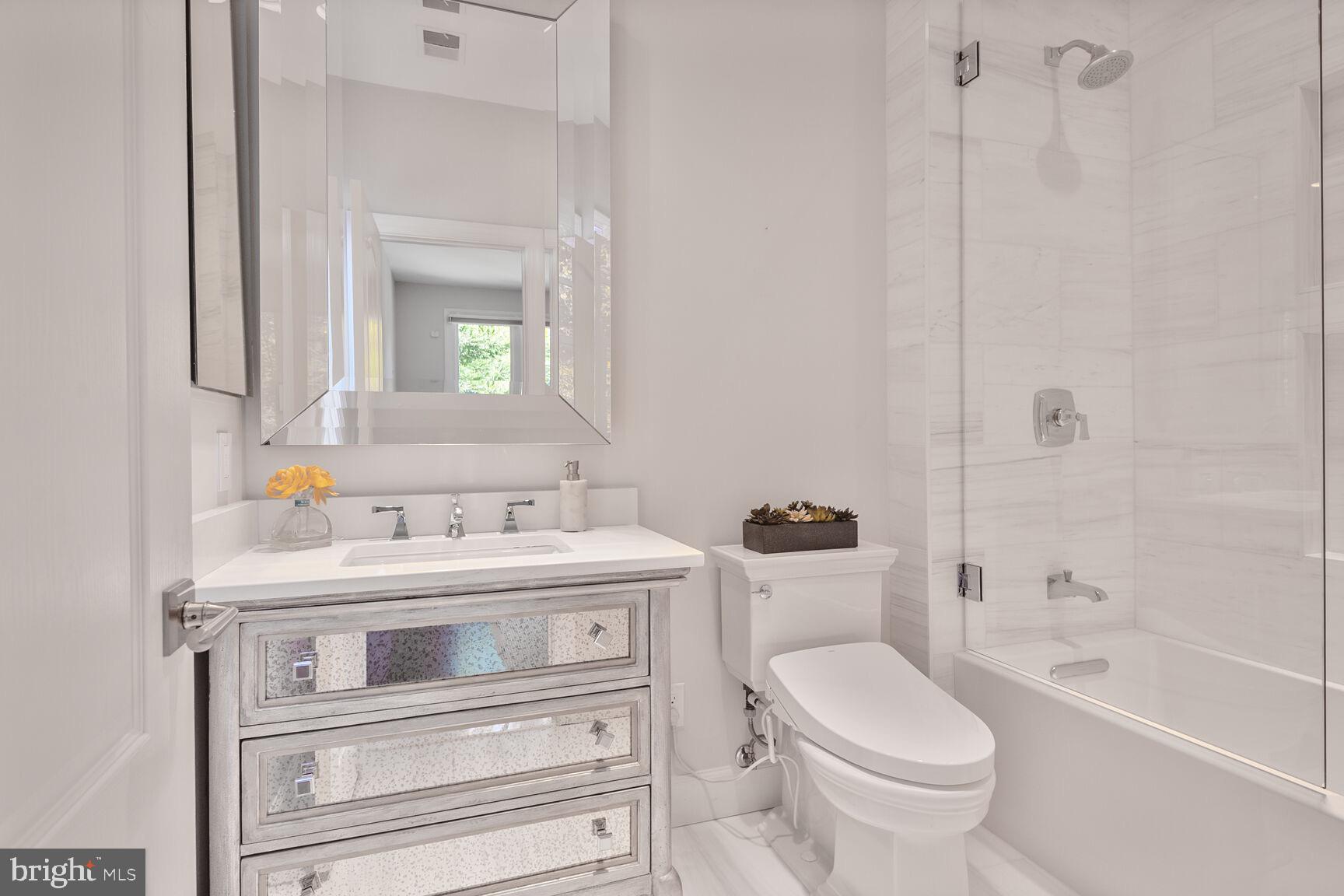 THE RESERVE - Residential