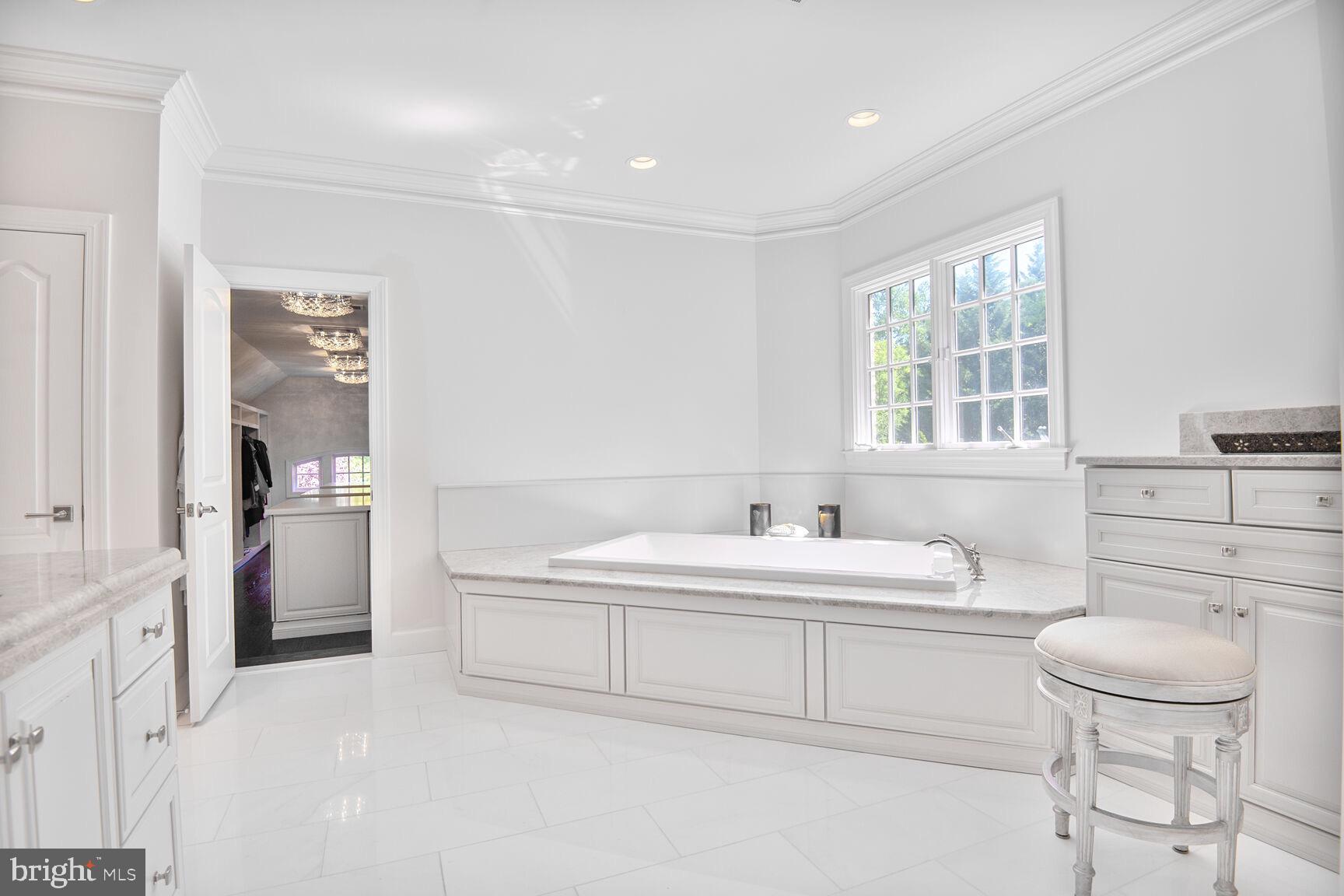 THE RESERVE - Residential