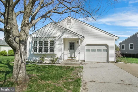 7050 Catalpa Road, Frederick, MD 21703 - MLS#: MDFR2062316