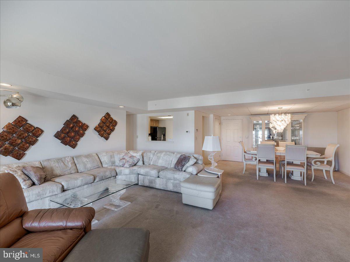 CENTENNIAL STATION - Residential