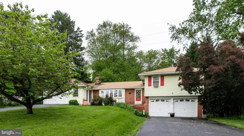 3 Lafayette Circle, Media, PA MLS: PADE2090682
