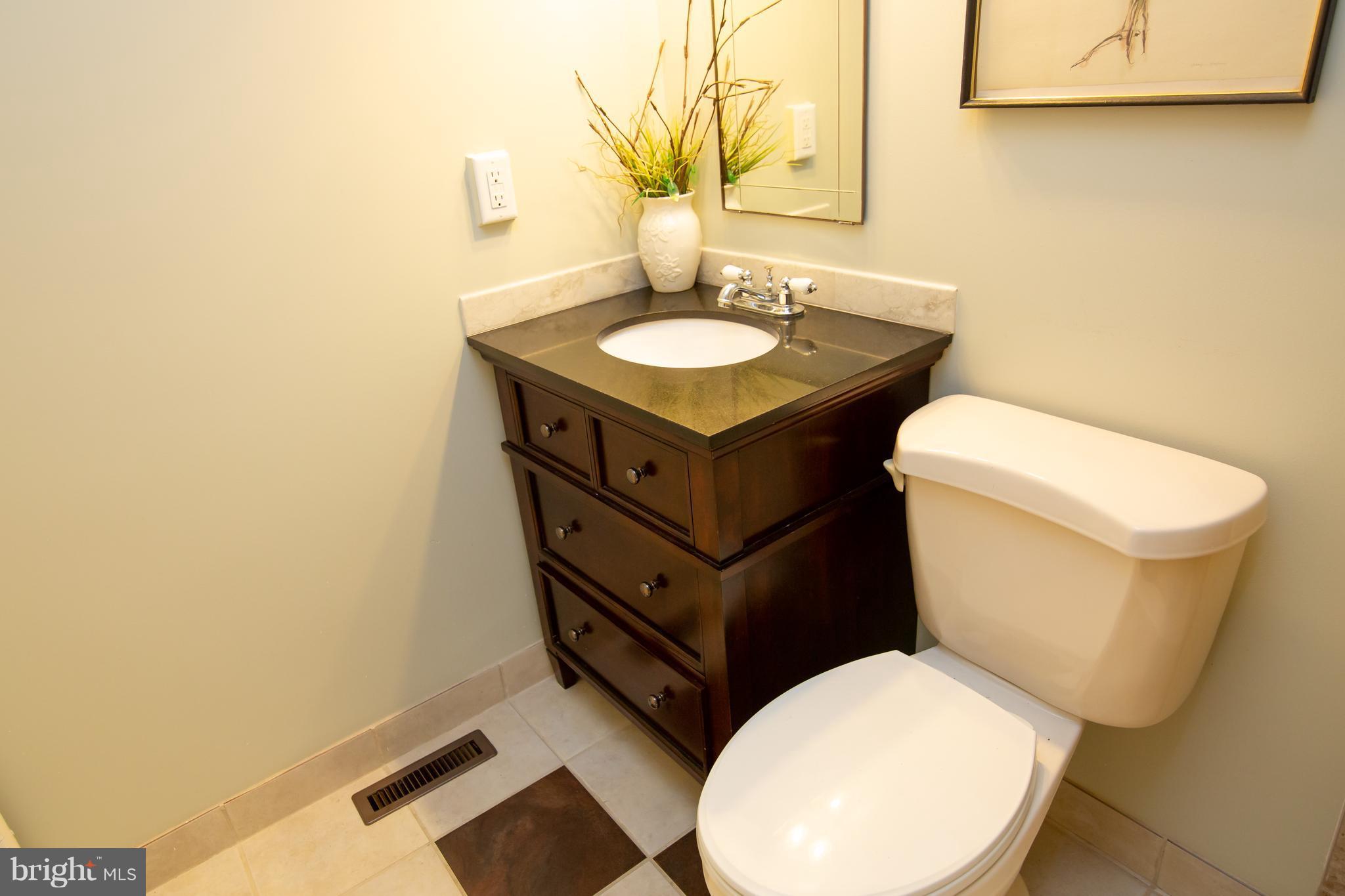 ROLLING KNOLLS - Residential