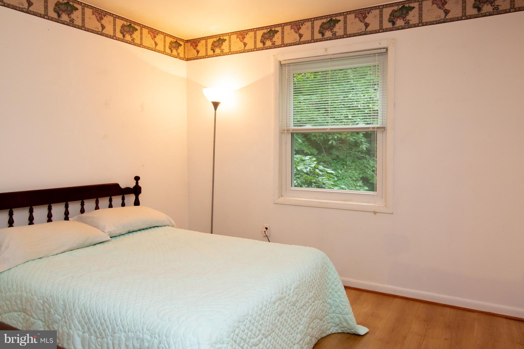 ROLLING KNOLLS - Residential