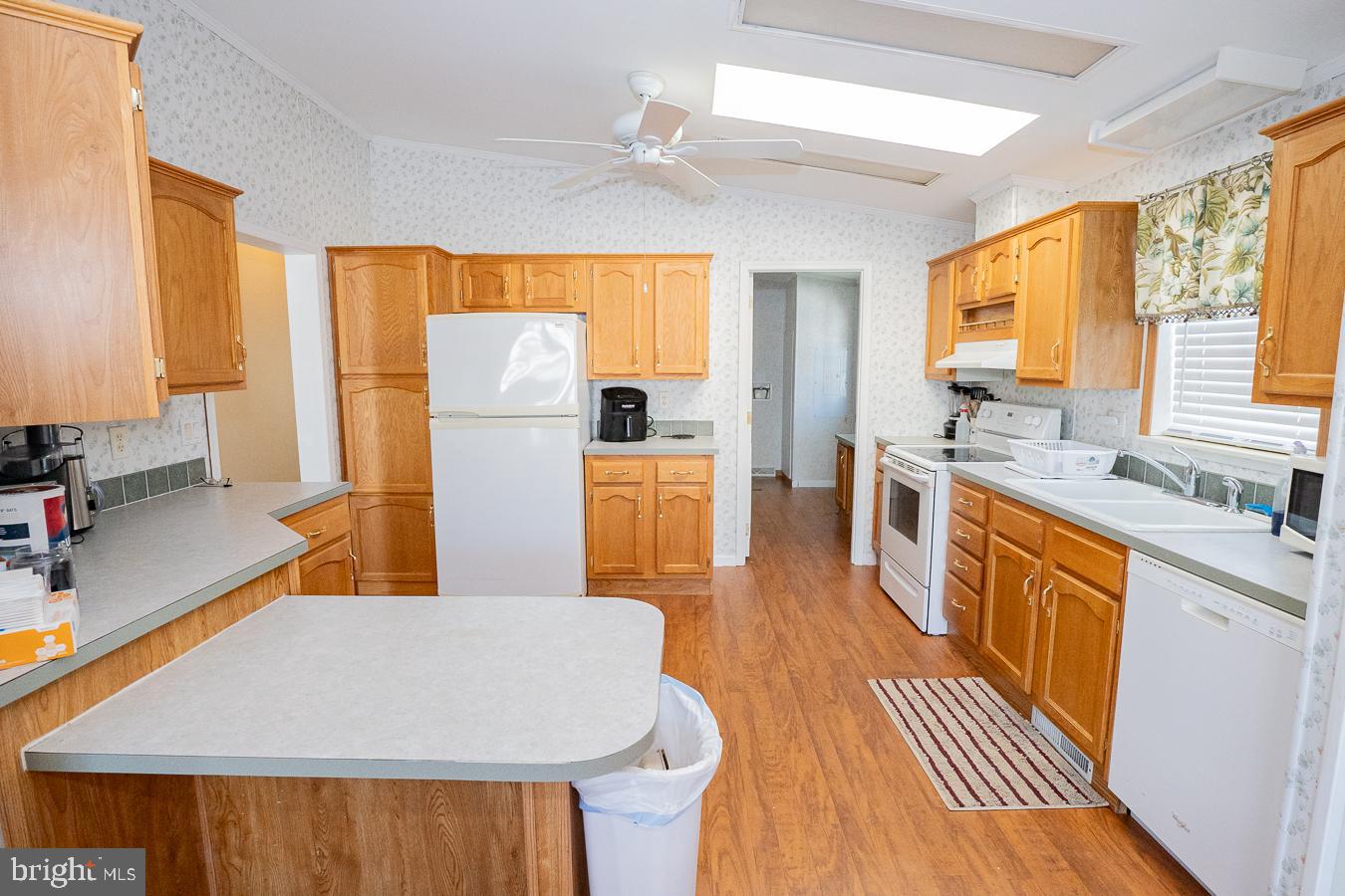 WILLOW RUN - Residential