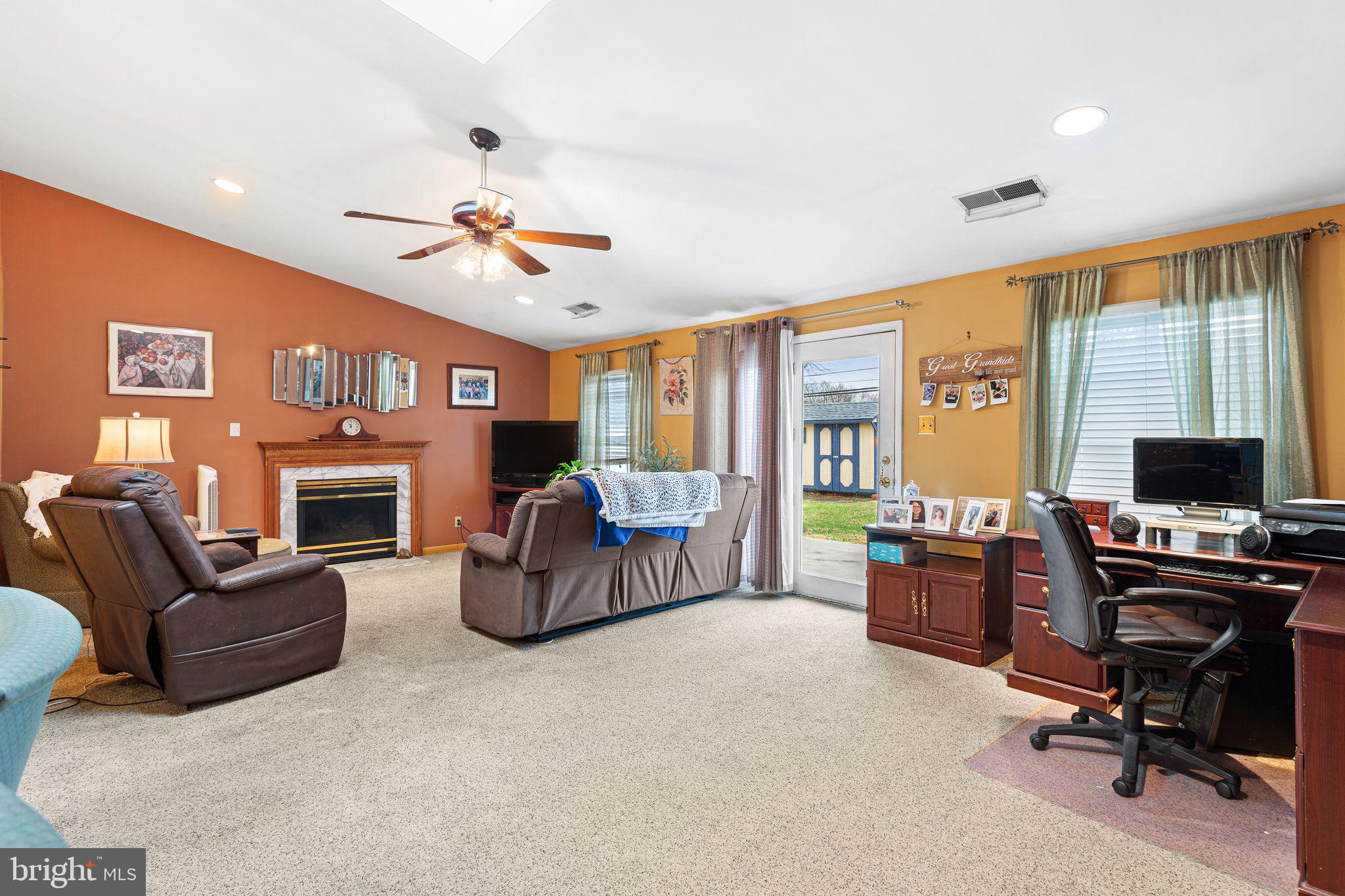 FAIRLESS HILLS - Residential