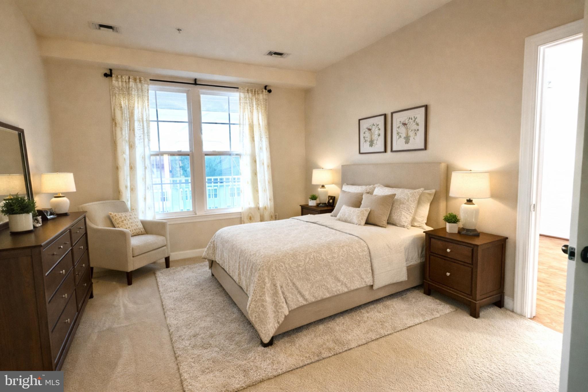 DISCOVERY SQUARE - Residential