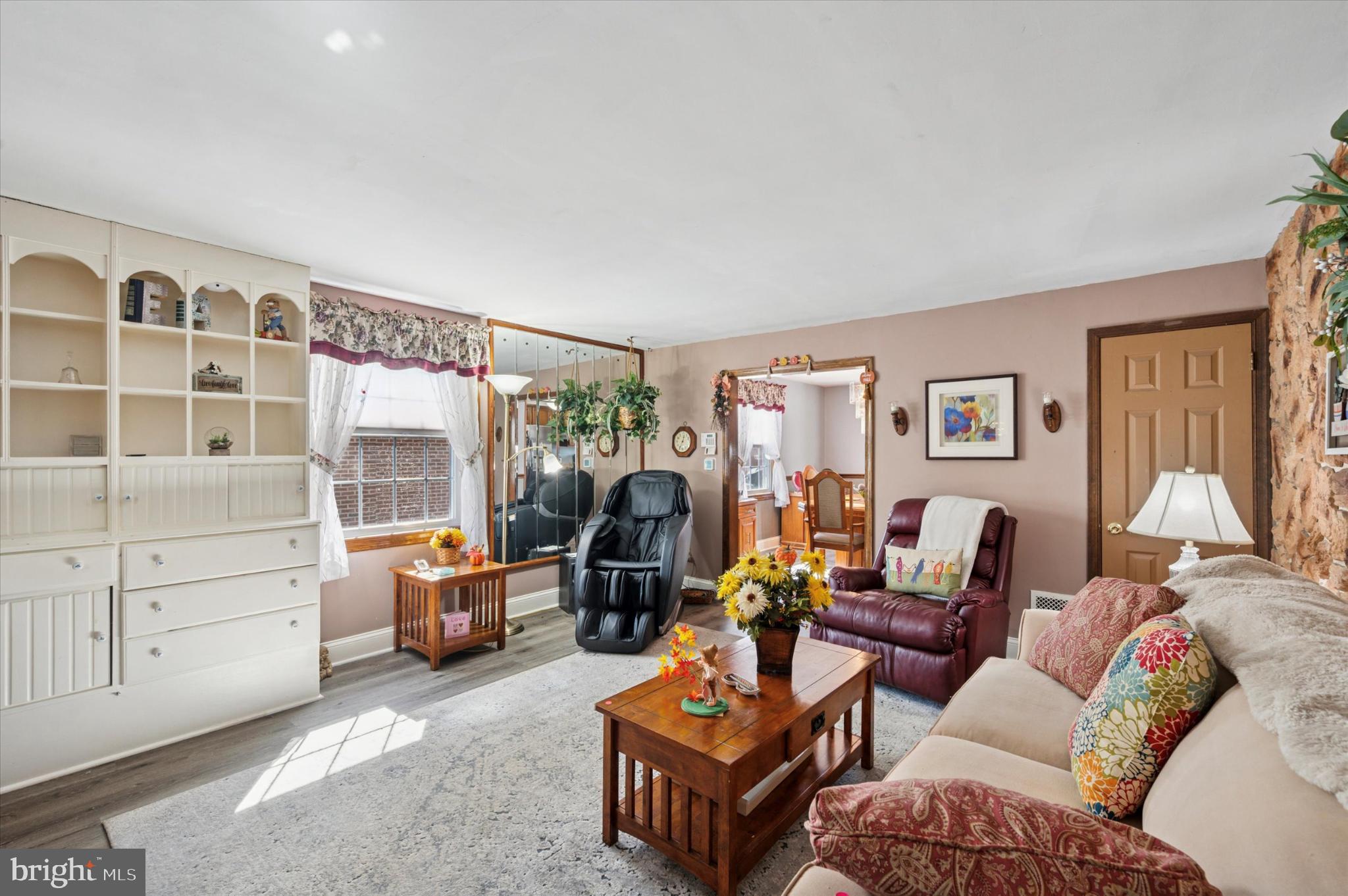 LEEDOM ESTS - Residential