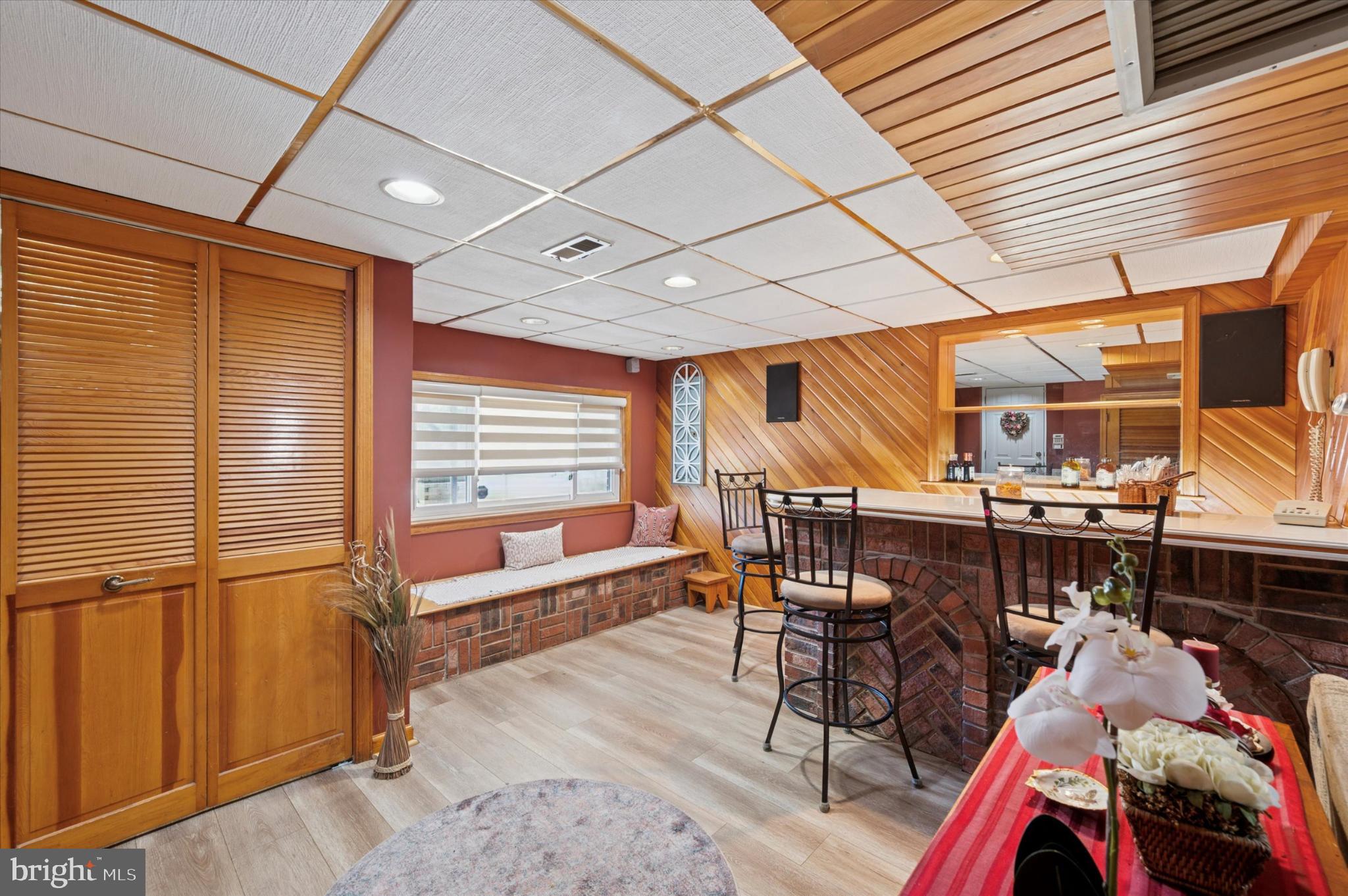 LEEDOM ESTS - Residential