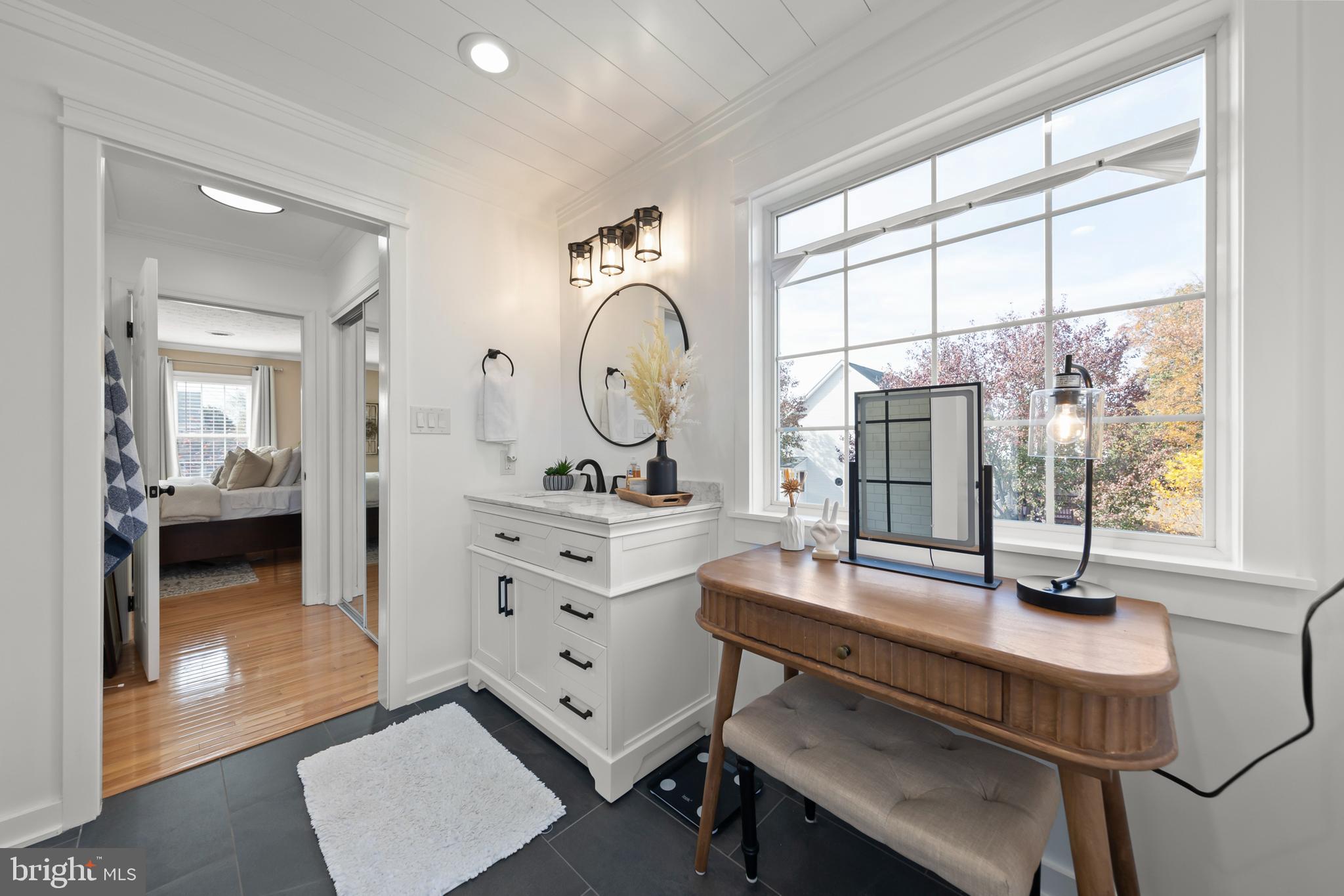 MOSBY STATION - Residential