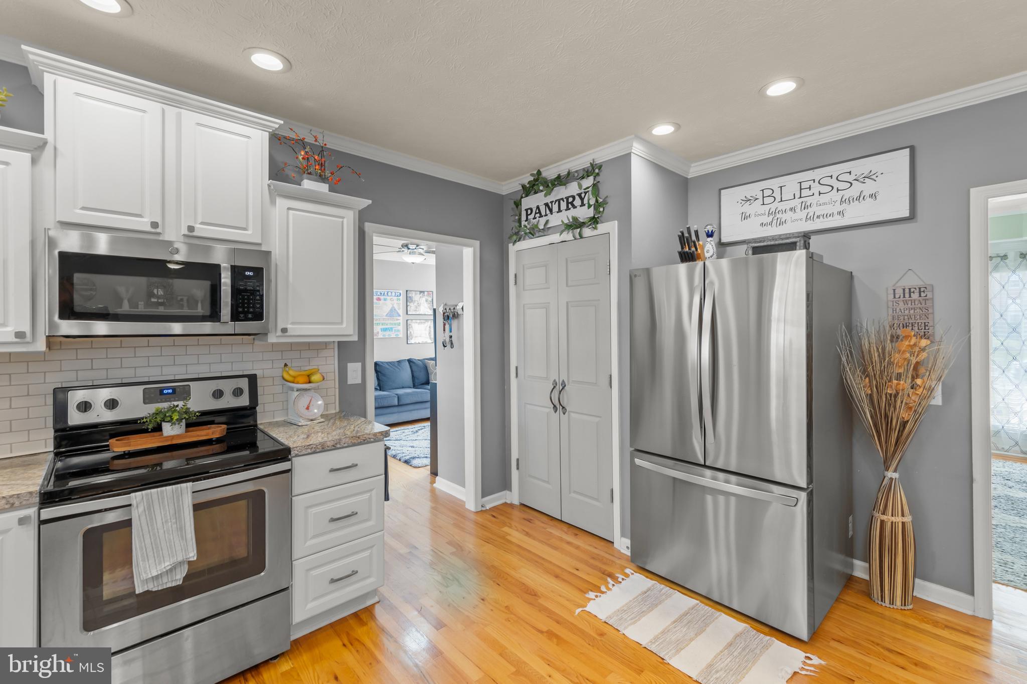 MOSBY STATION - Residential