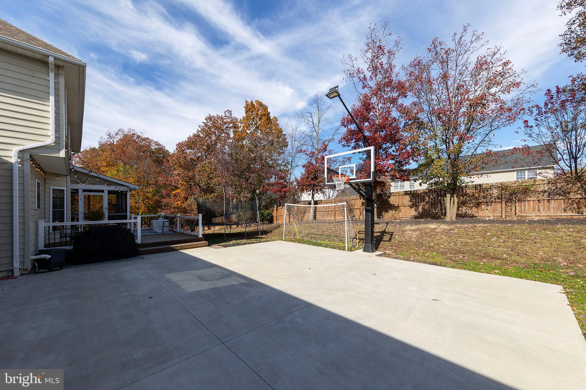 MOSBY STATION - Residential