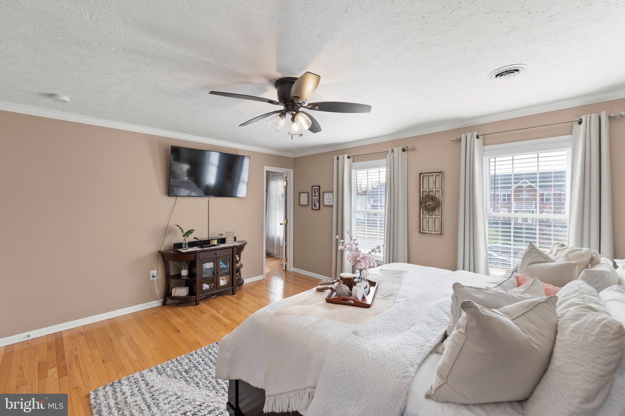 MOSBY STATION - Residential