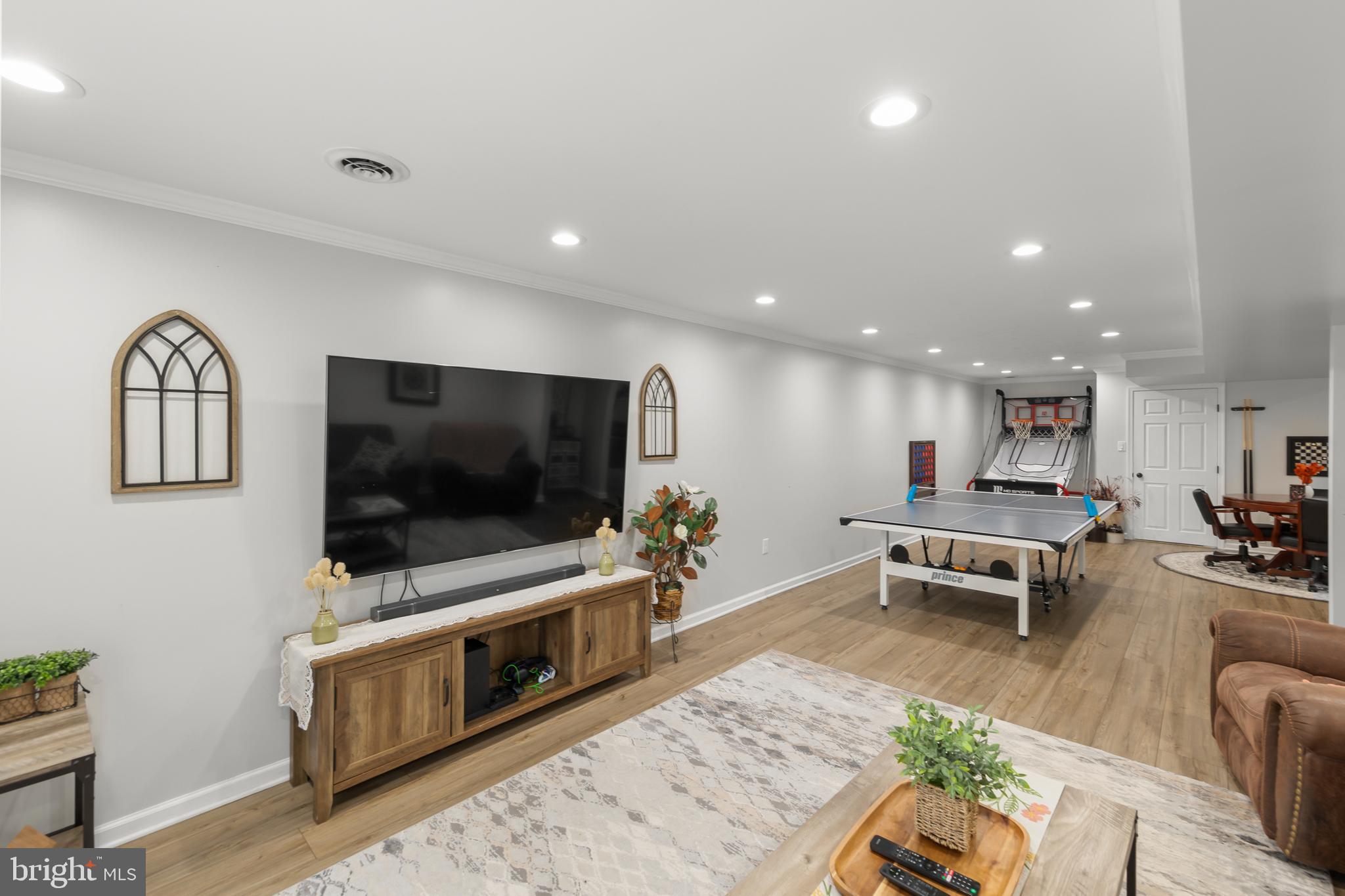 MOSBY STATION - Residential