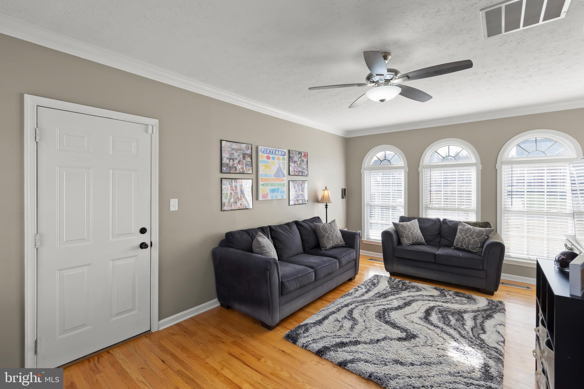 MOSBY STATION - Residential