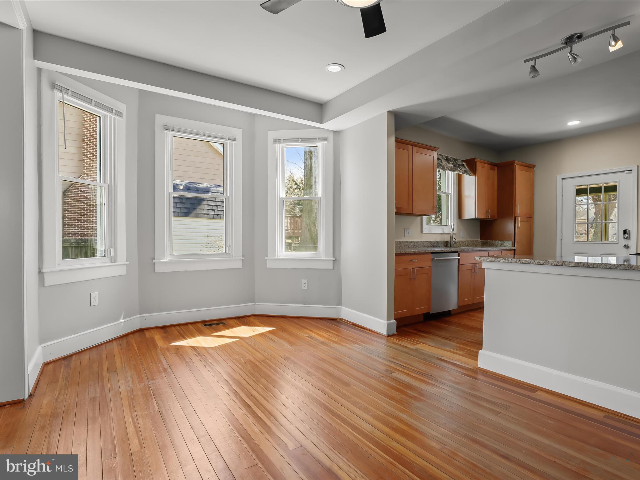 TAYLOR HEIGHTS - Residential