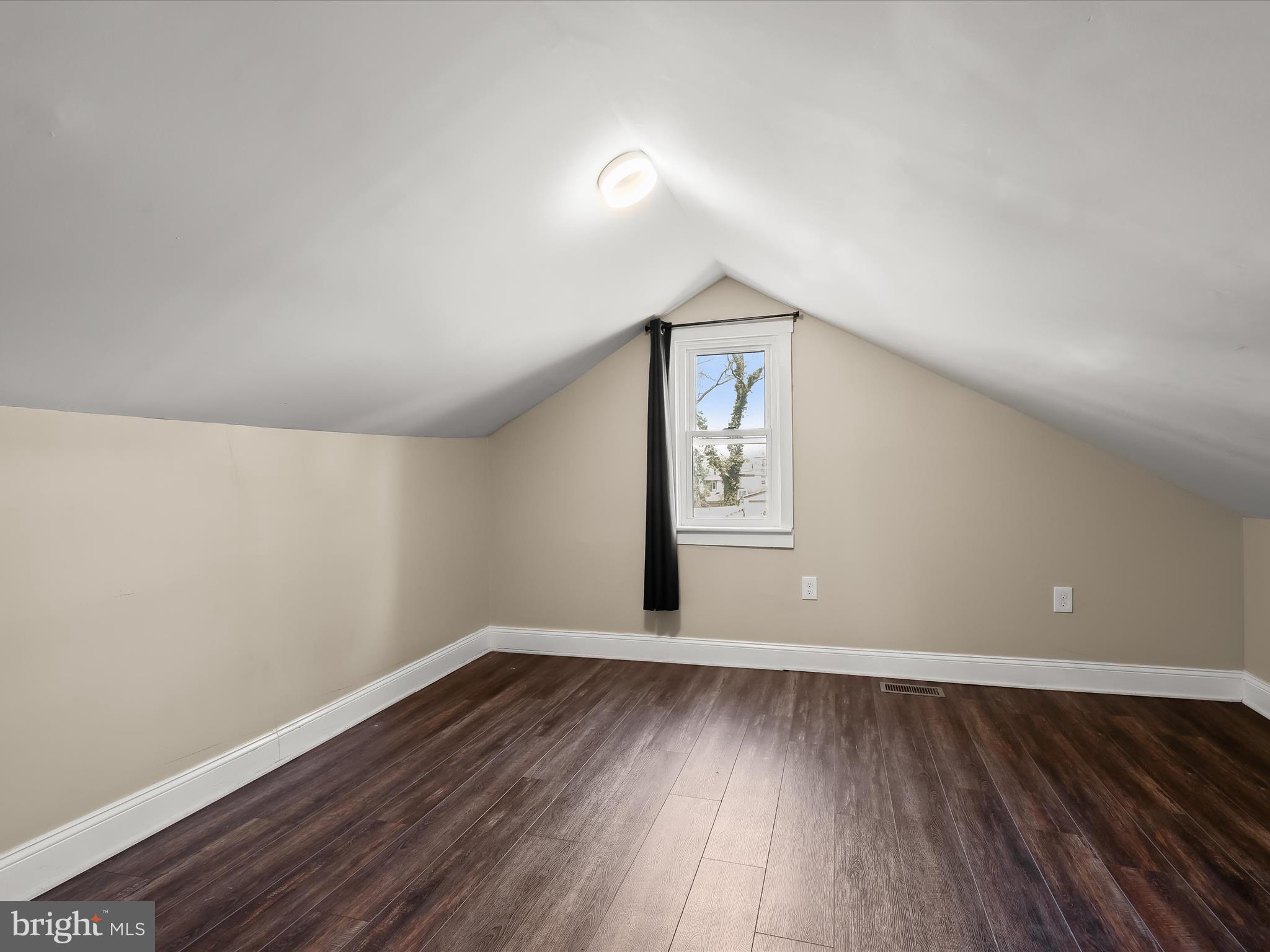 TAYLOR HEIGHTS - Residential