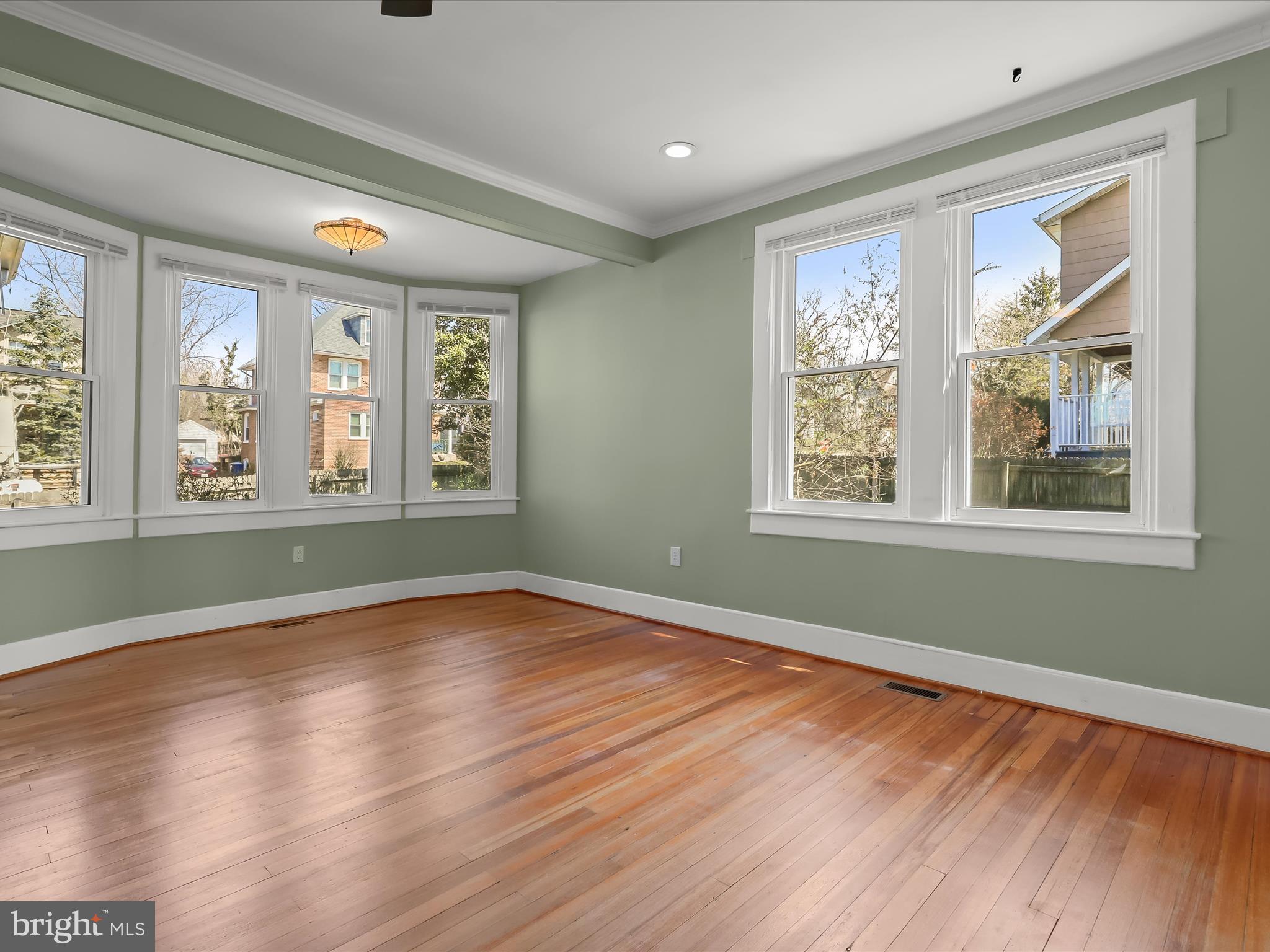 TAYLOR HEIGHTS - Residential