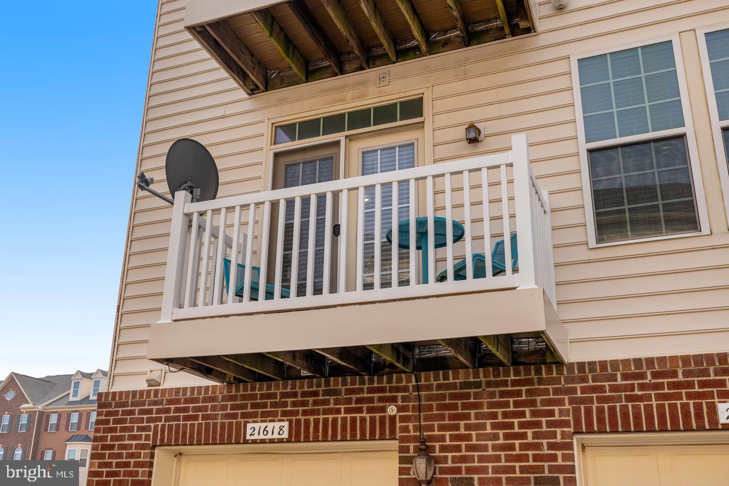 MORLEY CORNER - Residential Lease