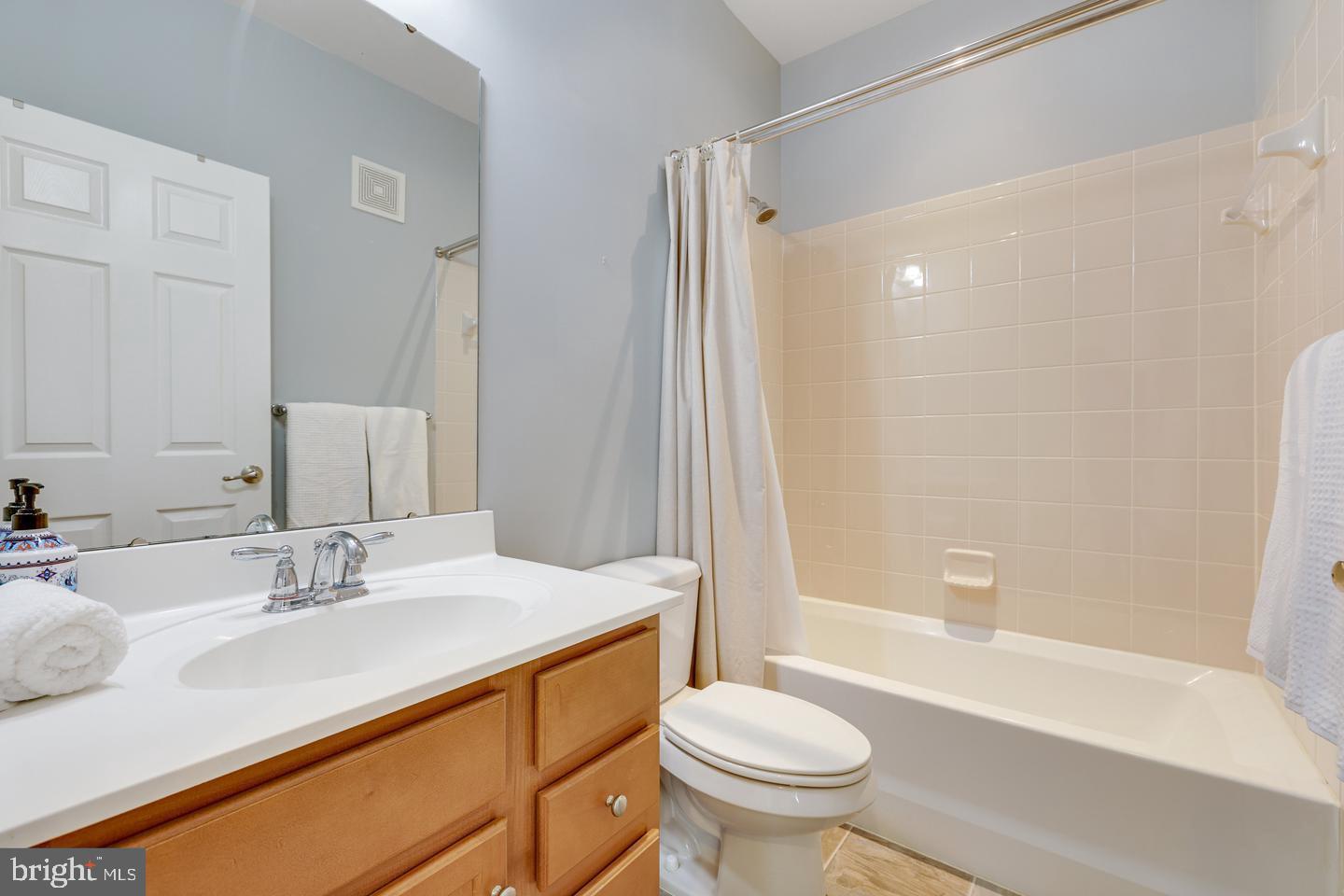 MORLEY CORNER - Residential Lease