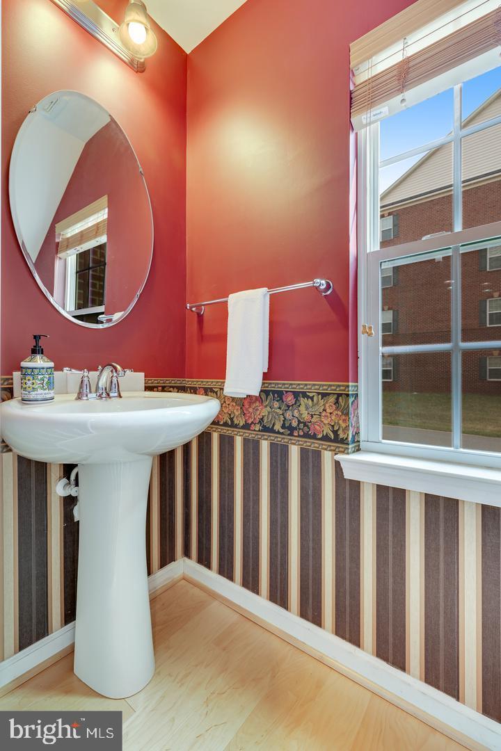 MORLEY CORNER - Residential Lease