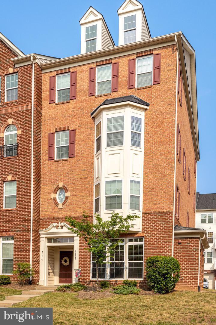 MORLEY CORNER - Residential Lease