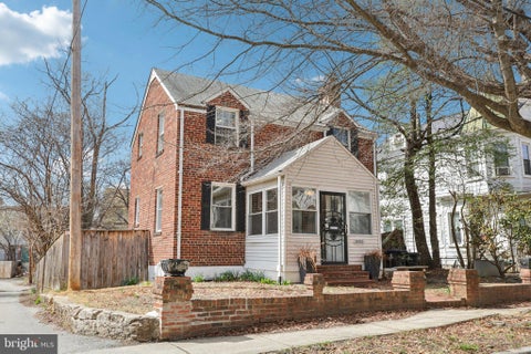 Homes For Sale - 3800 35th Street<br/> MOUNT RAINIER, MD 20712