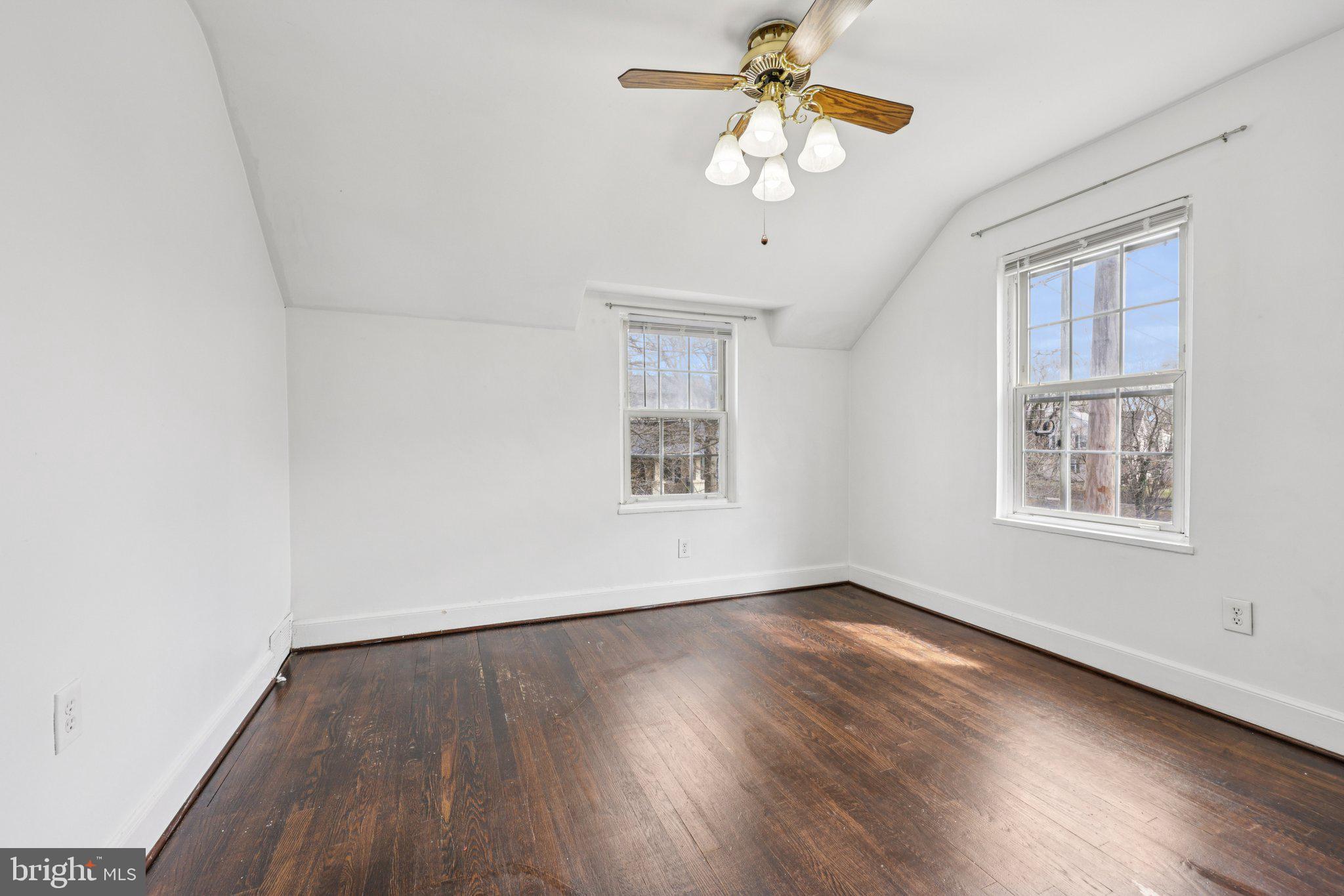 MOUNT RAINIER - Residential