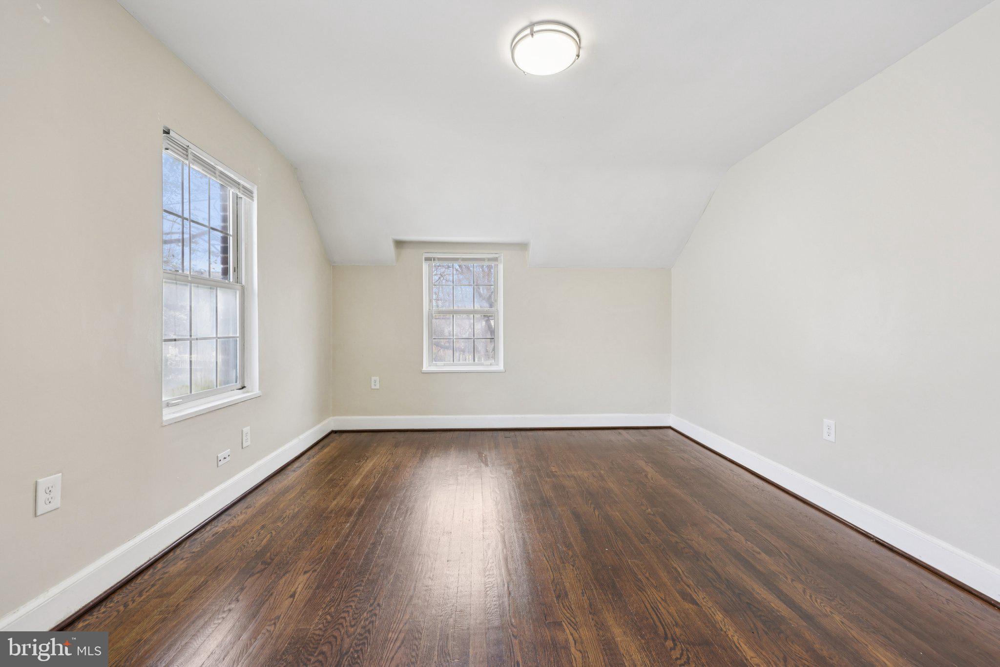 MOUNT RAINIER - Residential