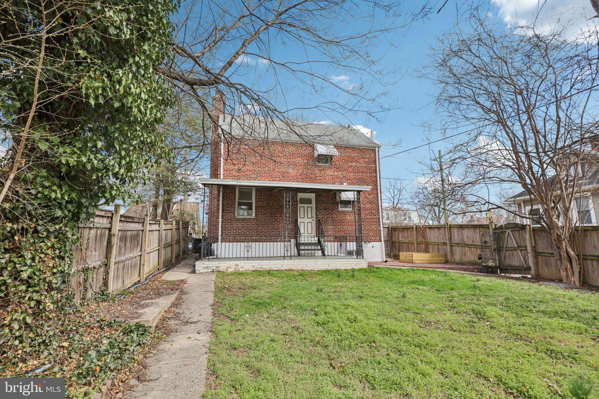 MOUNT RAINIER - Residential