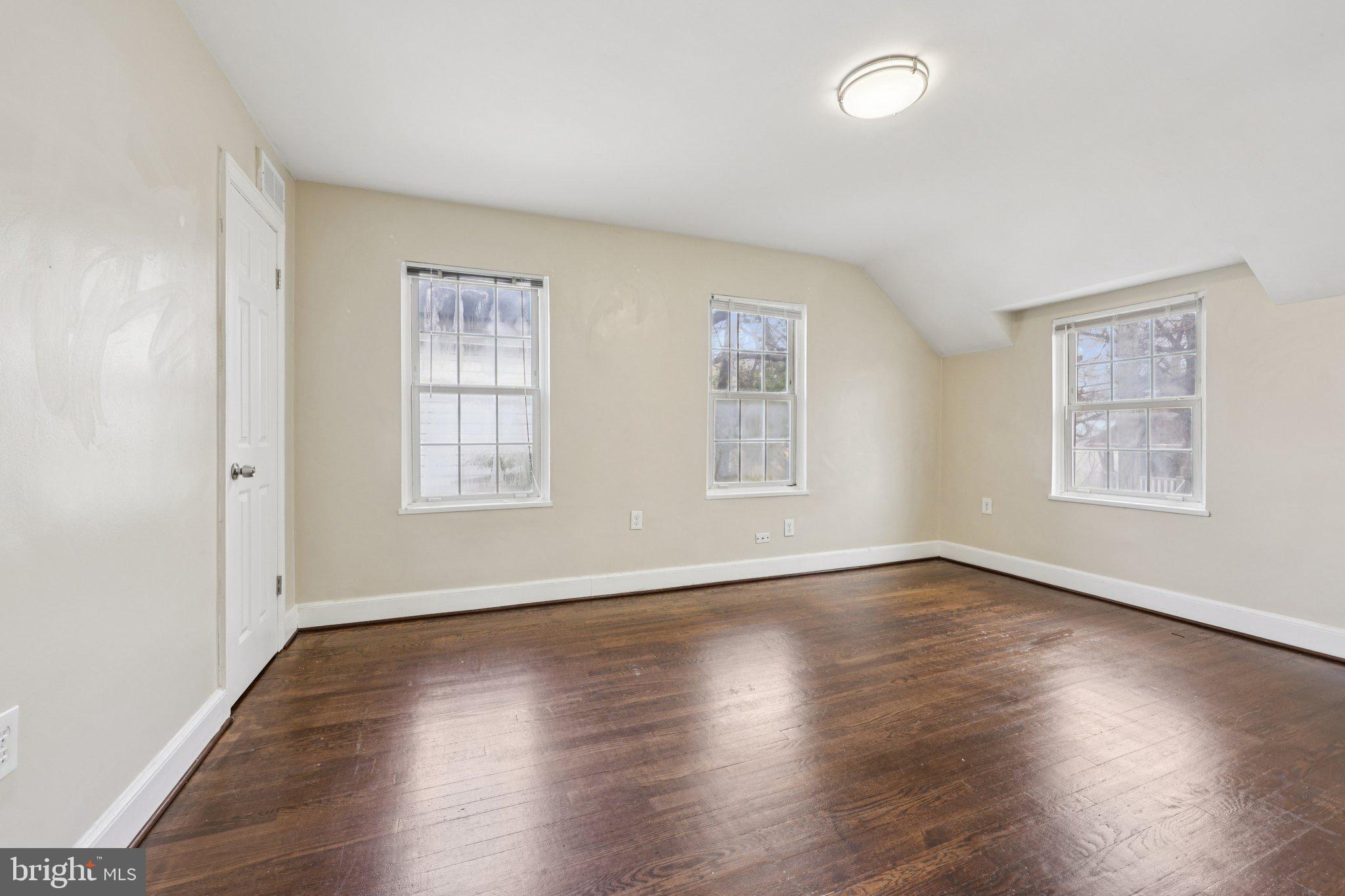 MOUNT RAINIER - Residential