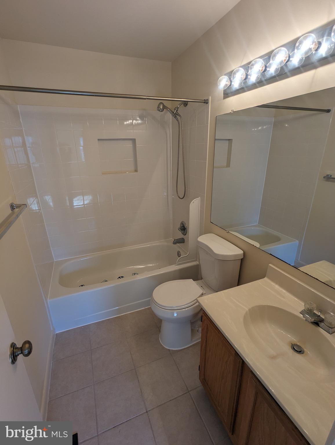 GREENFIELDS - Residential Lease