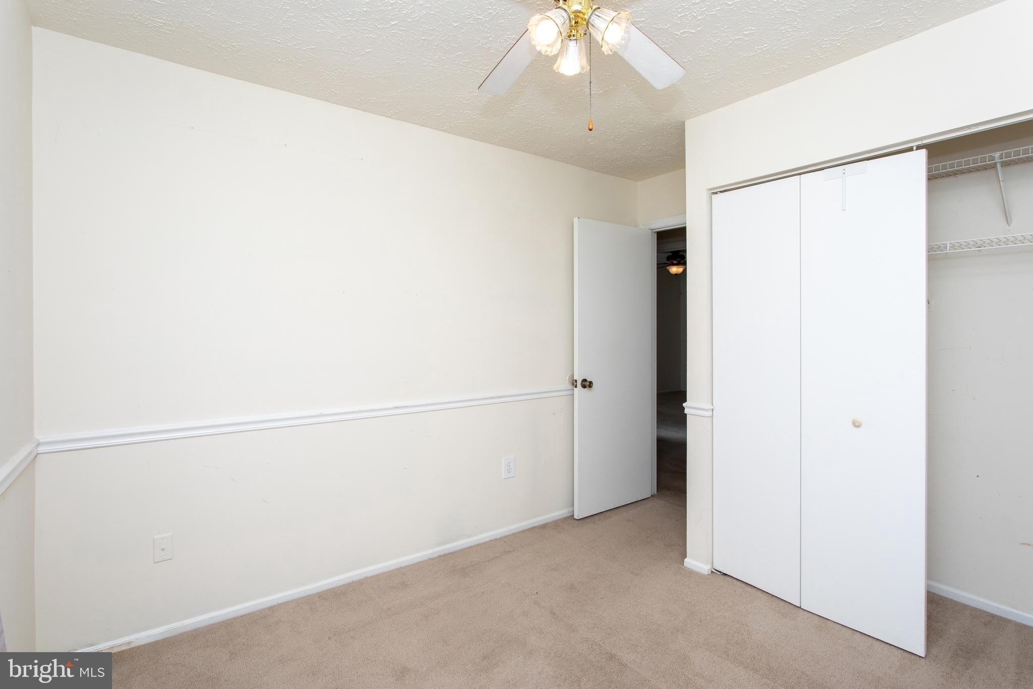 HUNTINGTON NEIGHBORHOOD - Residential