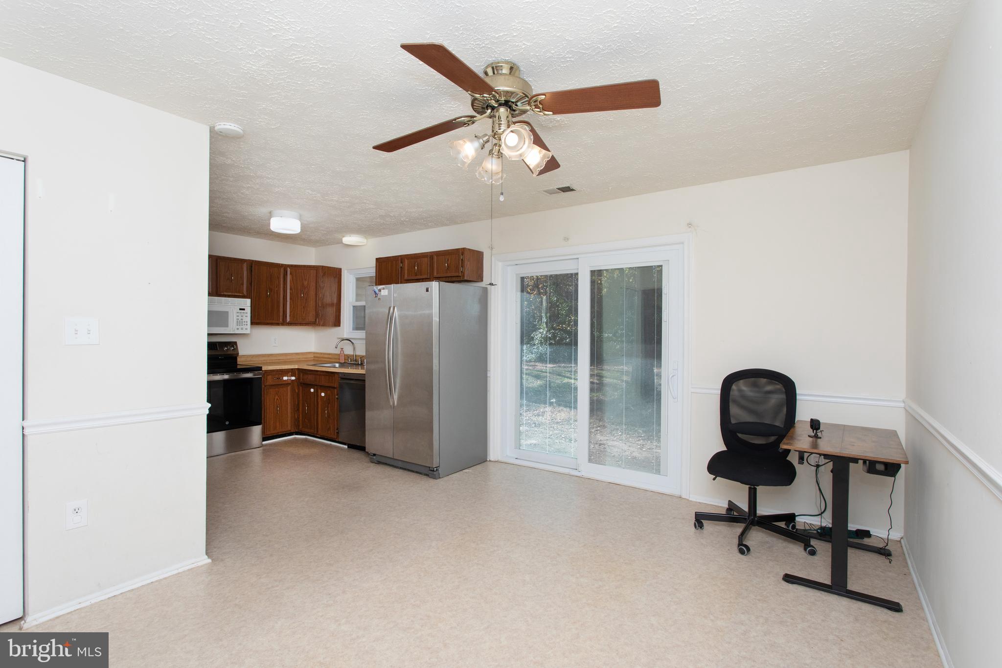 HUNTINGTON NEIGHBORHOOD - Residential