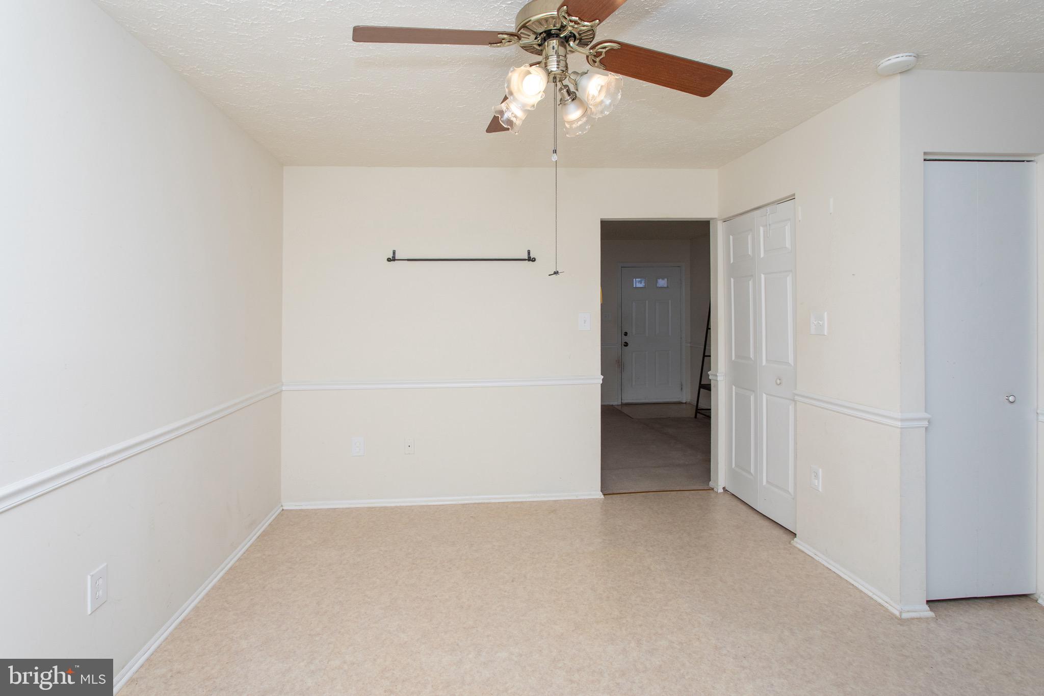 HUNTINGTON NEIGHBORHOOD - Residential