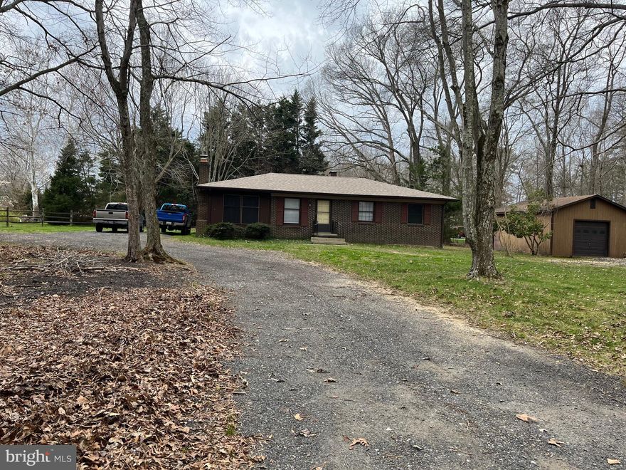 Excellent home at a good market price. This home will probably not be available for very long. Owner expects good credit, 620 scores or better and household income at four times the monthly rent. Verifiable first month's rent and security deposit in savings.  The better the credit, the more flexible the requirements for income. No Pets.