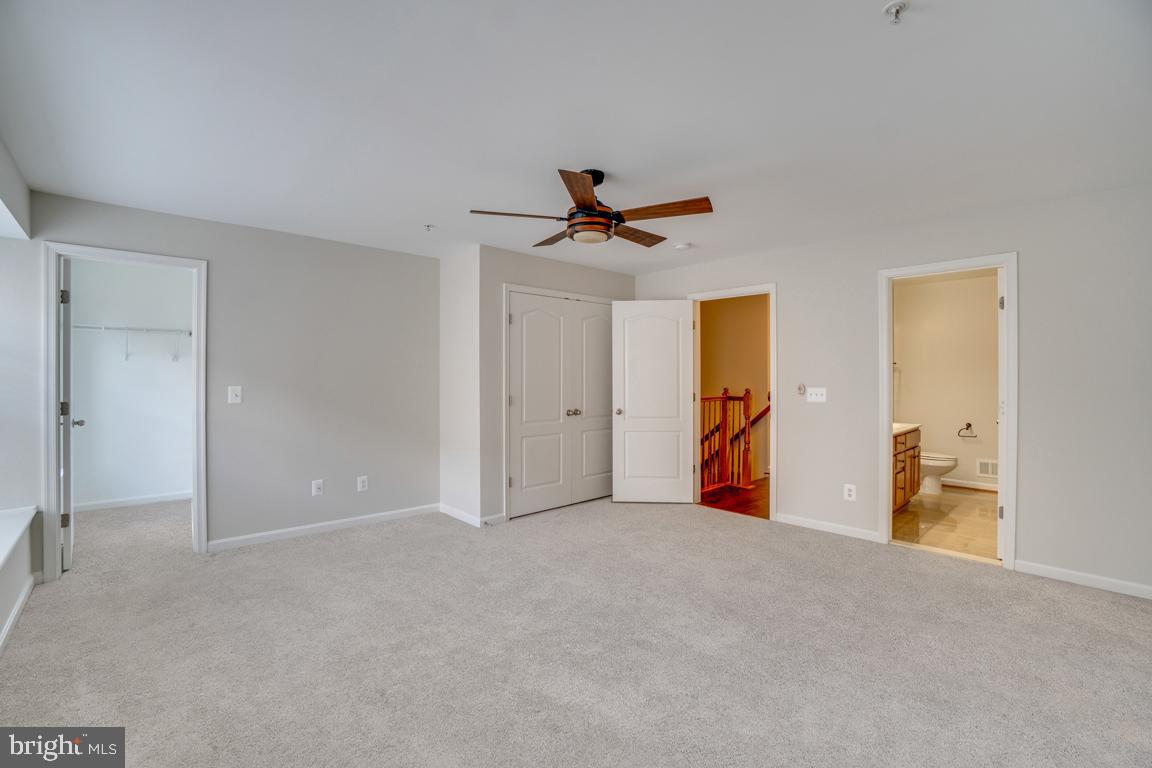 MARKET CENTER - Residential Lease