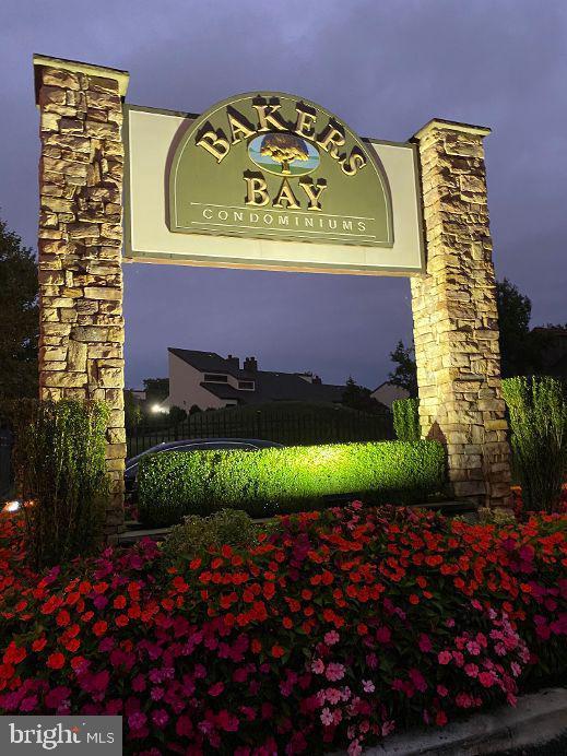 BAKERS BAY CONDOMINIUMS - Residential