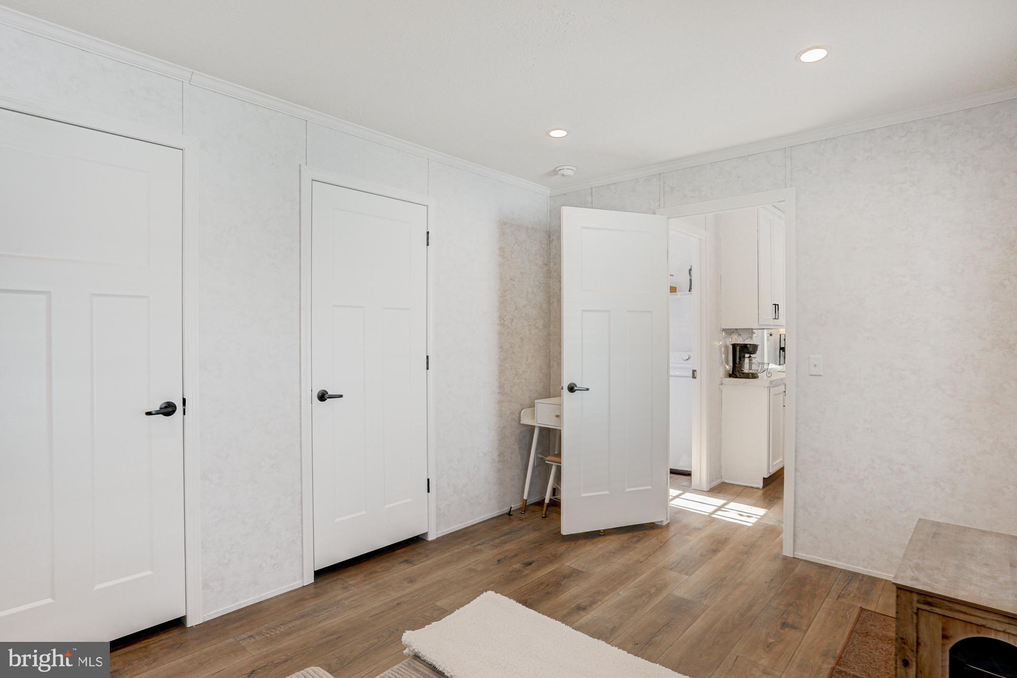 HOLLY HILL ESTATES - Residential