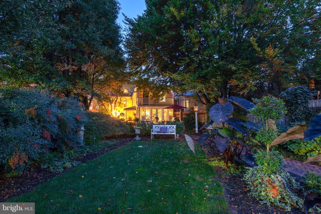 Photo of 215 E ORANGE ST, LANCASTER, PA 17602 (MLS # PALA2026406)