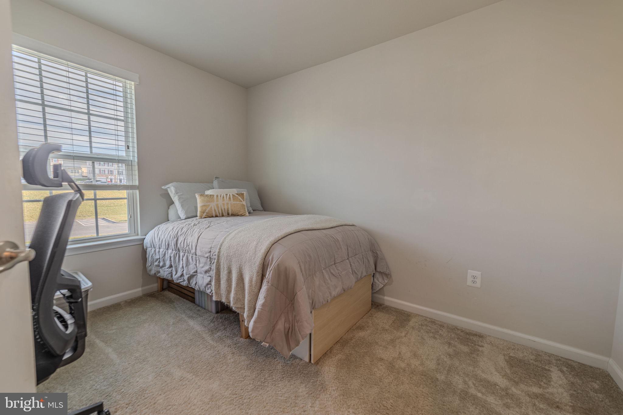 POTOMAC STATION - Residential