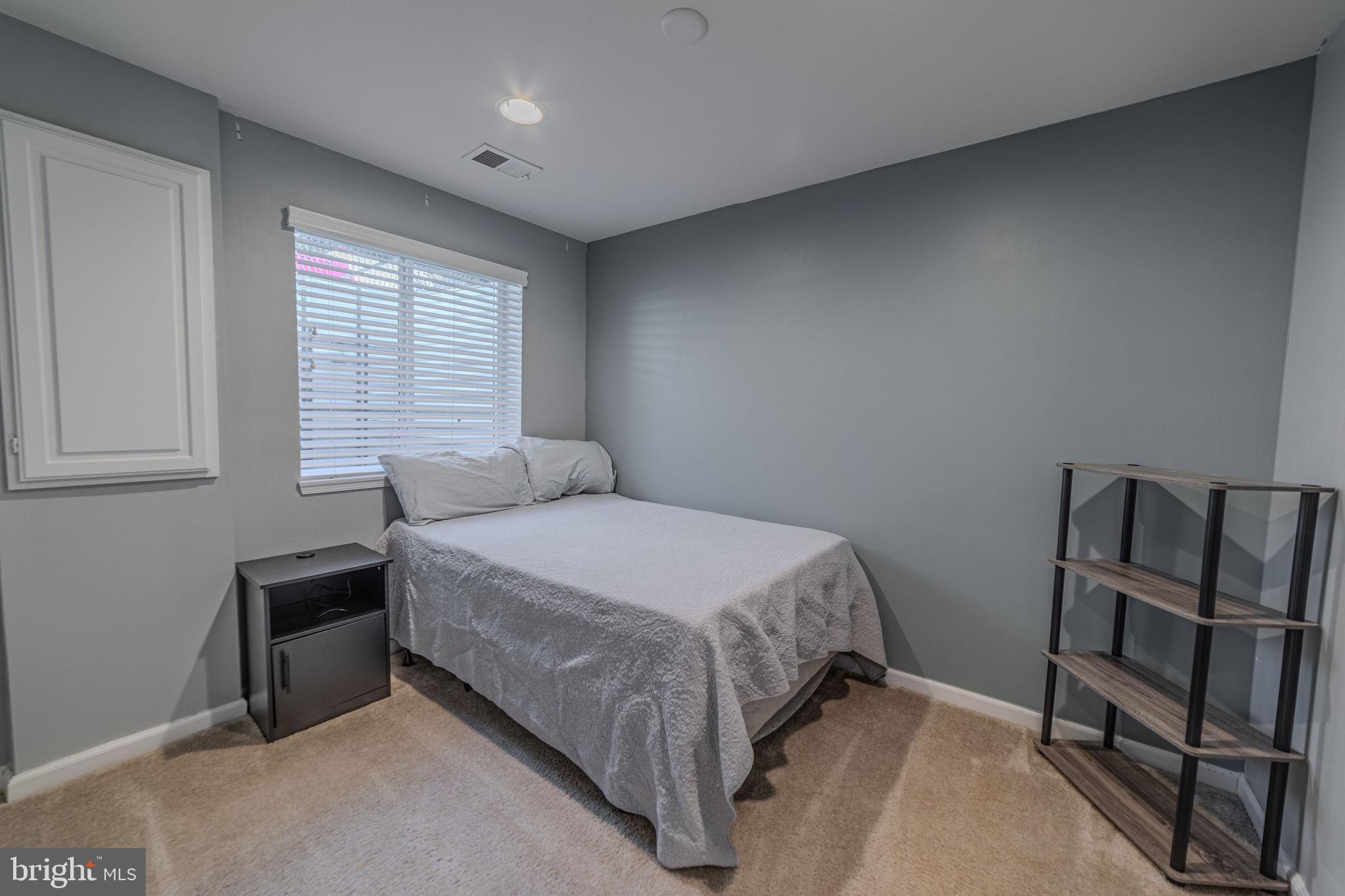 POTOMAC STATION - Residential